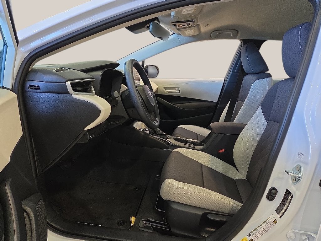 2027 Toyota Corolla LE