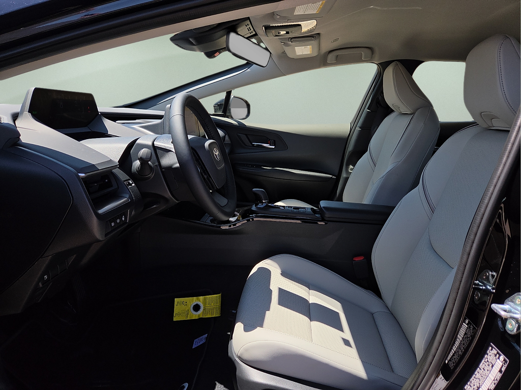 2027 Toyota Prius XLE