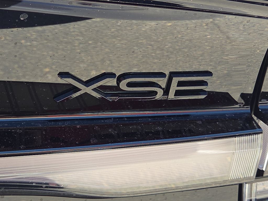 2027 Toyota Prius Plug-In Hybrid XSE Premium