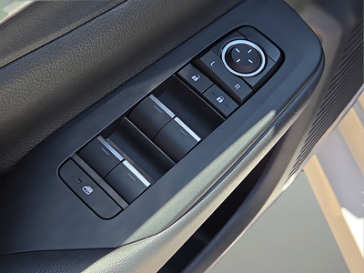2027 Toyota Prius Plug-In Hybrid XSE Premium