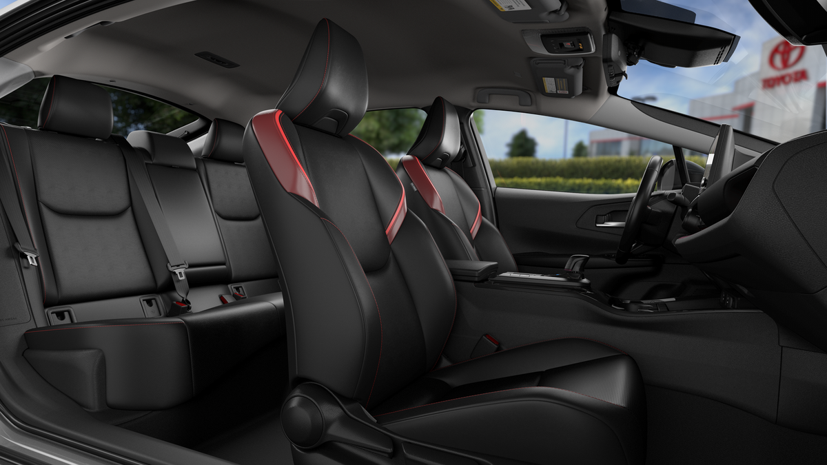 2027 Toyota Prius Plug-In Hybrid XSE Premium