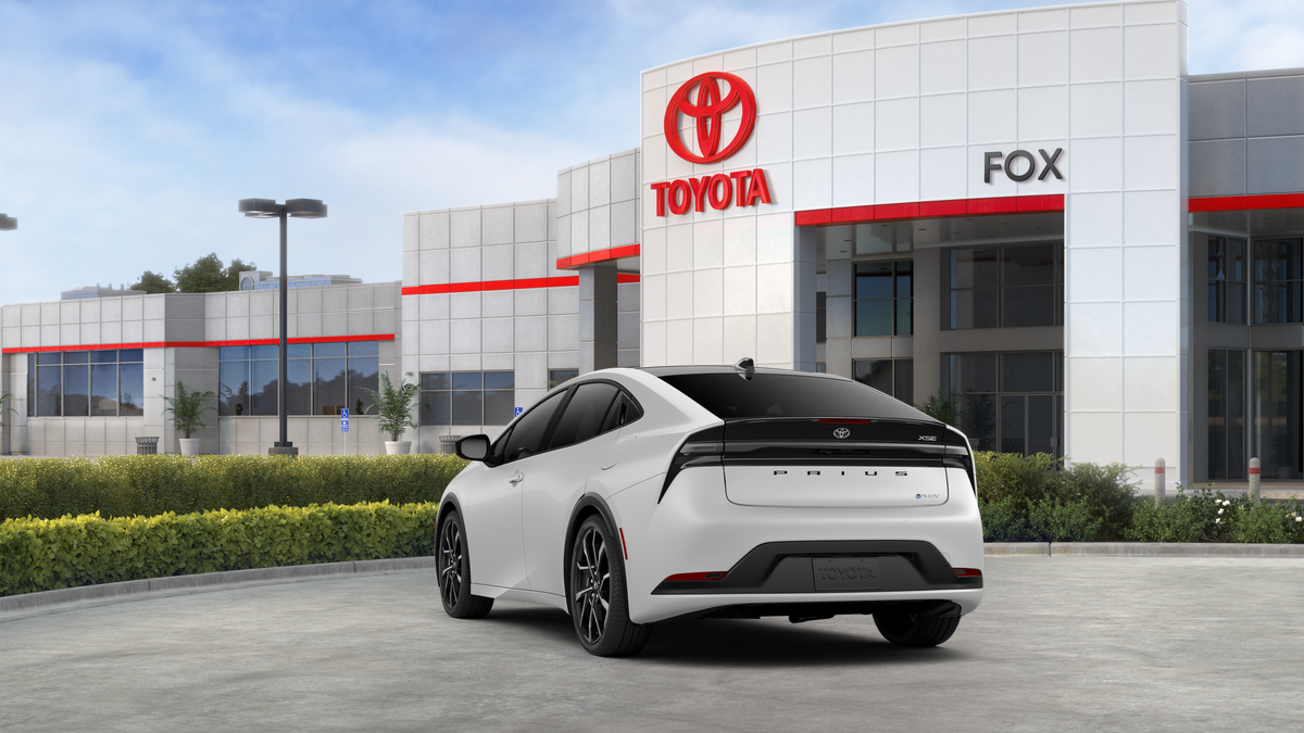 2027 Toyota Prius Plug-In Hybrid XSE Premium