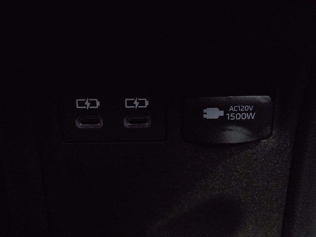 2027 Toyota Prius Plug-In Hybrid XSE Premium