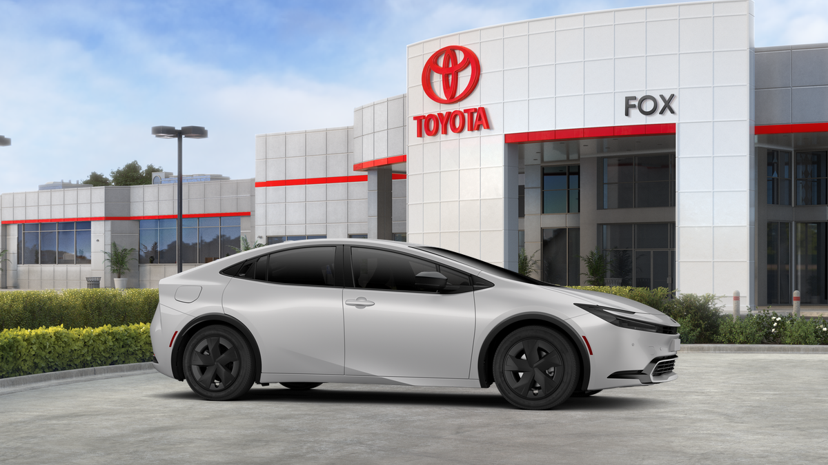 2026 Toyota Prius Plug-In Hybrid SE
