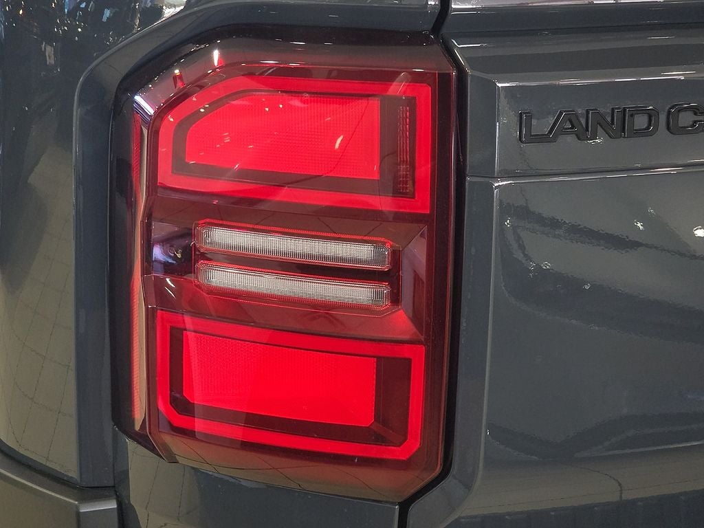 2027 Toyota Land Cruiser Base