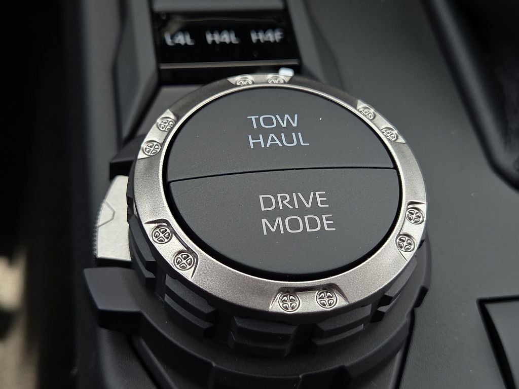 2026 Toyota 4Runner i-FORCE MAX Hybrid Platinum