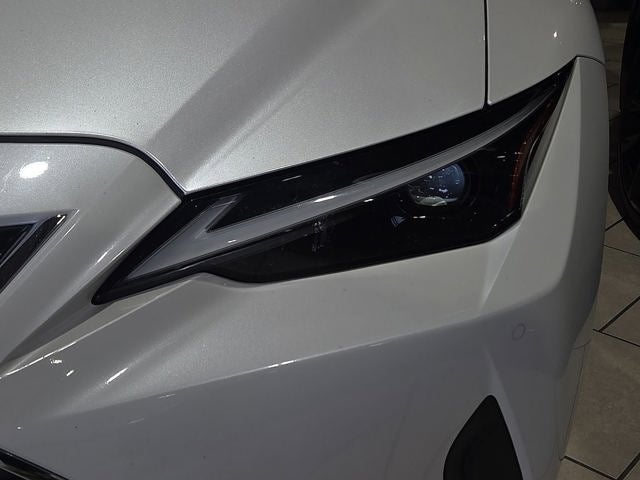 2023 Lexus IS 300