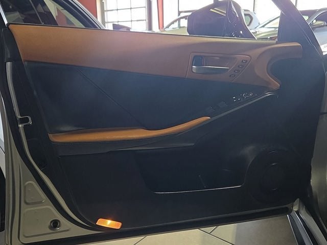 2023 Lexus IS 300