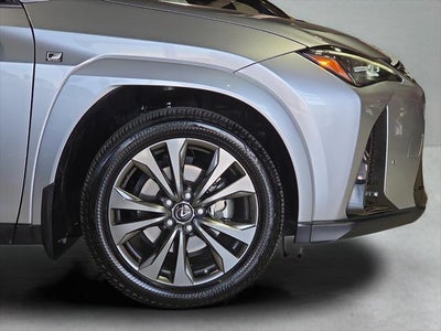 2023 Lexus UX 250h F SPORT Handling