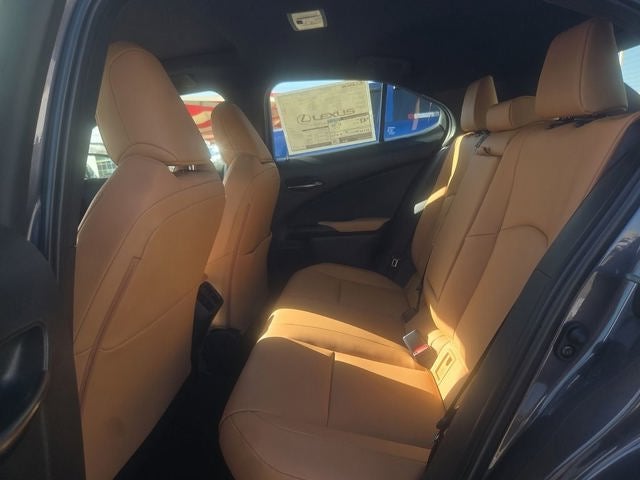 2026 Lexus UX 300h PREMIUM