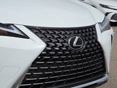 2026 Lexus UX 300h PREMIUM