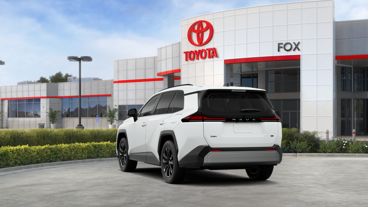 2026 Toyota RAV4 SE - Photo 7
