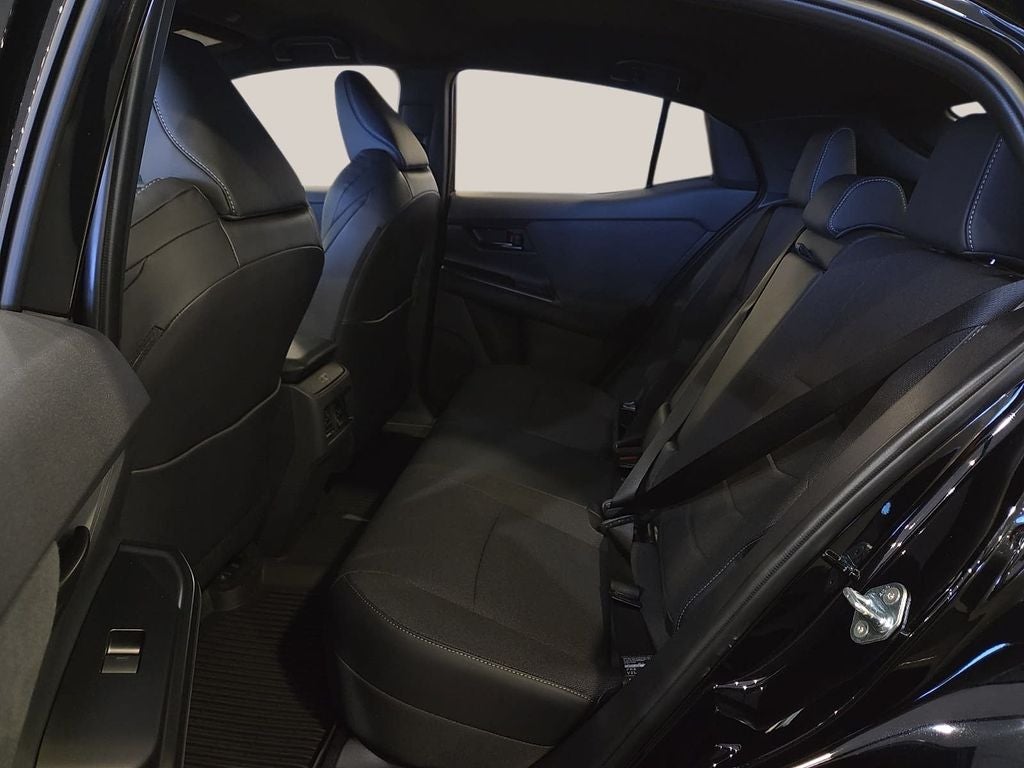 2027 Toyota C-HR SE