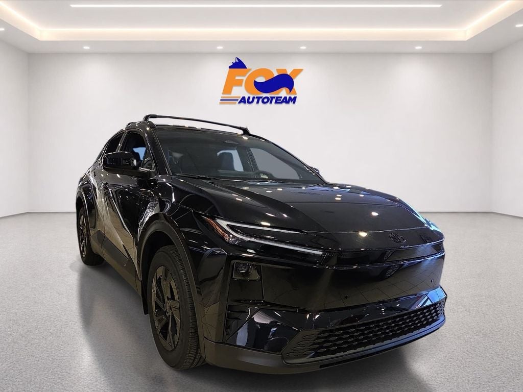 2027 Toyota C-HR SE