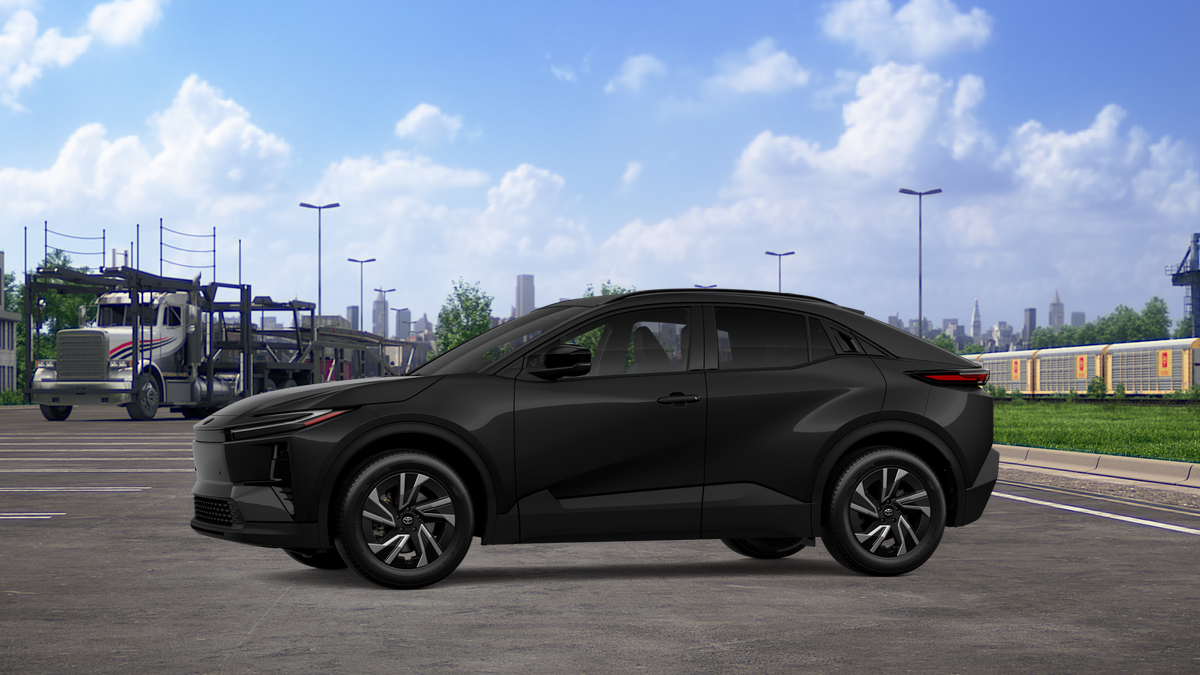 2027 Toyota C-HR SE