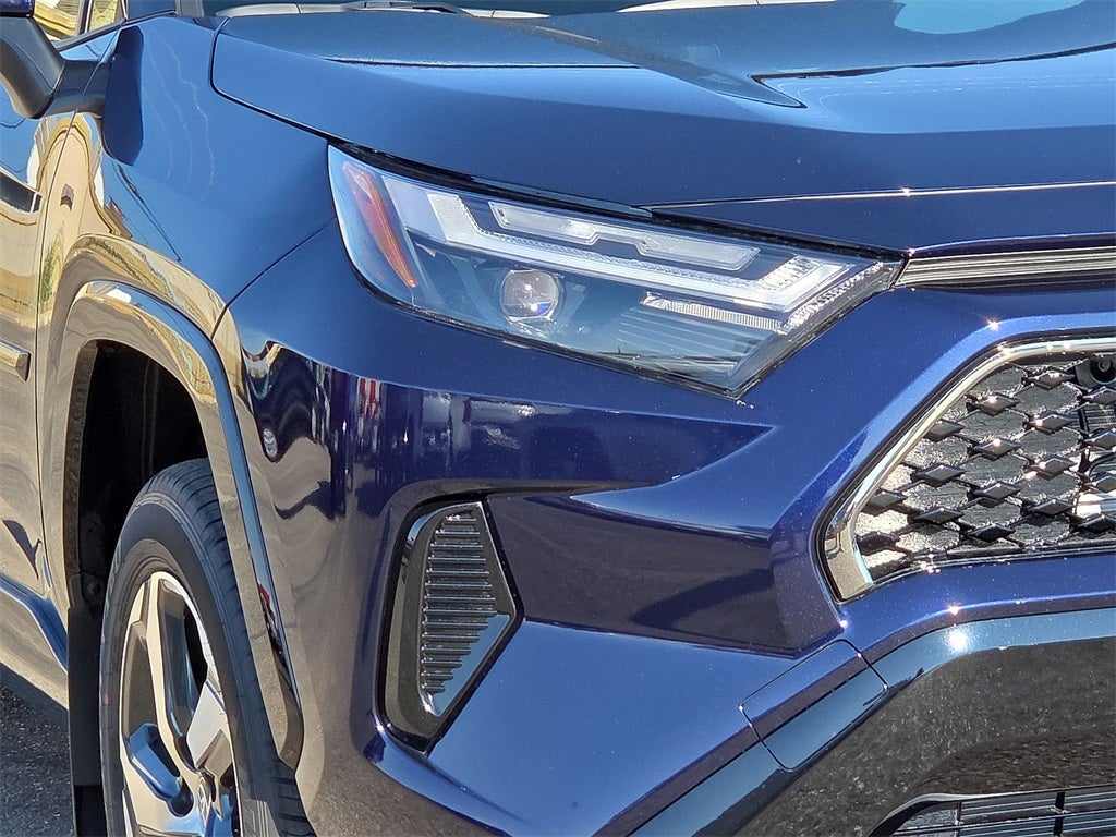 2025 Toyota RAV4 Plug-In Hybrid SE
