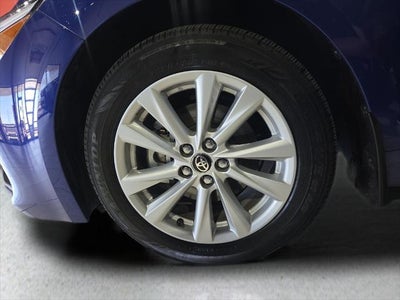 2025 Toyota Corolla Hatchback SE