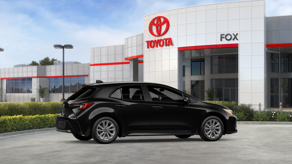 2027 Toyota Corolla Hatchback SE