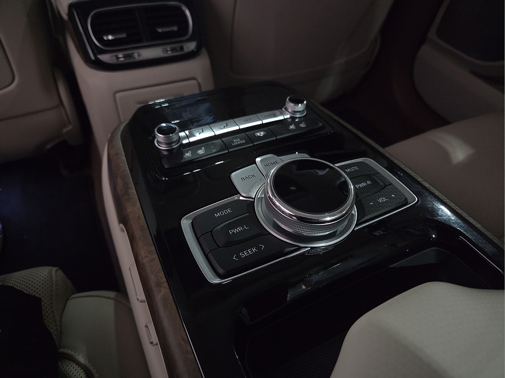 2021 Genesis G90 5.0 Ultimate