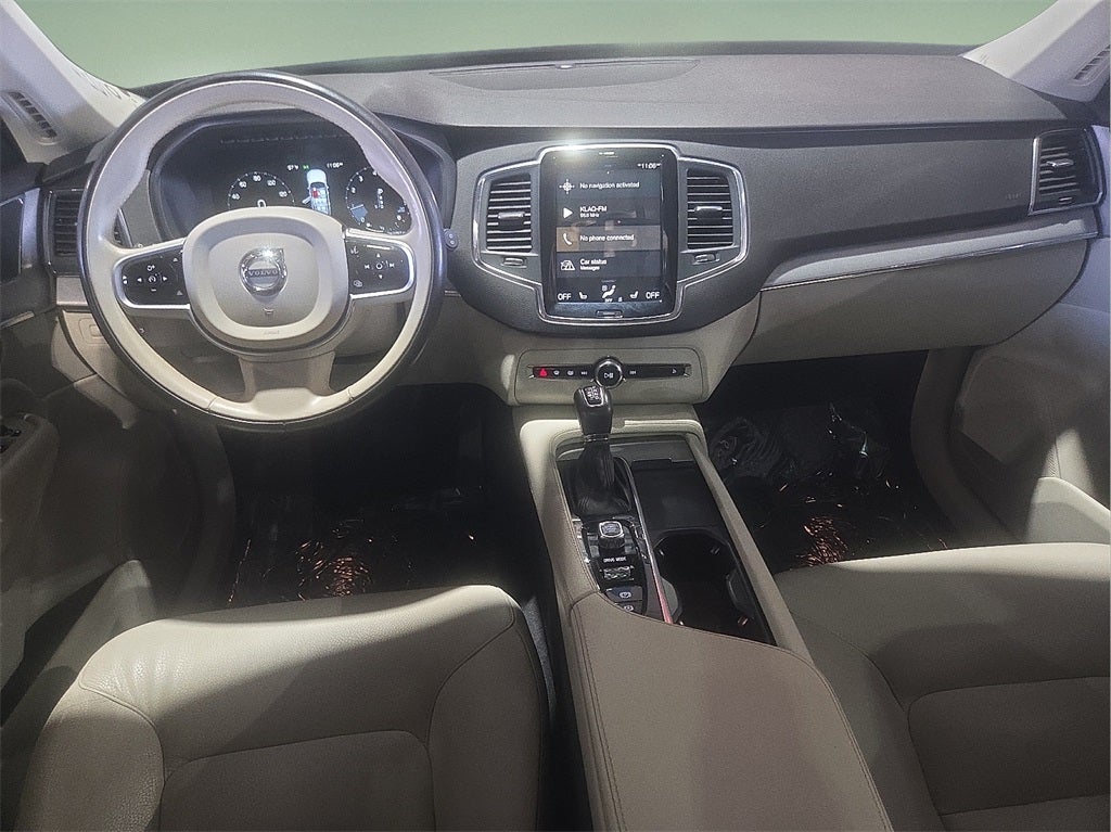 2021 Volvo XC90 T5 Momentum