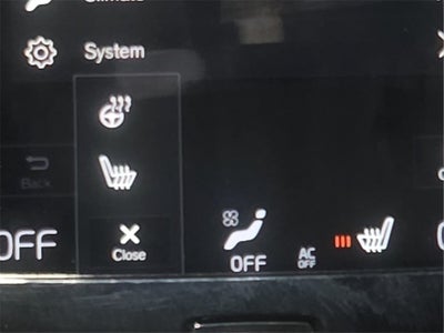 2021 Volvo XC90 T5 Momentum