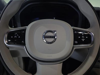 2024 Volvo XC60 B5 Ultimate Dark Theme
