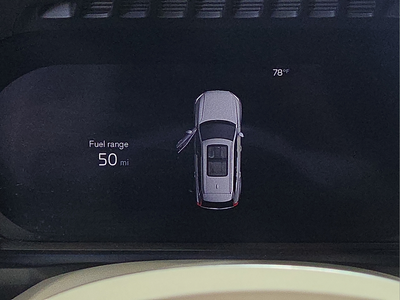 2025 Volvo XC90 B5 Plus