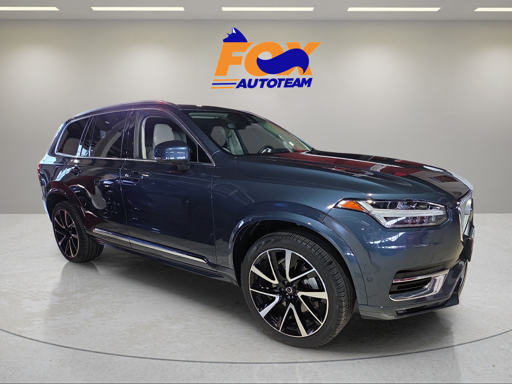 2025 Volvo XC90 B5 Plus