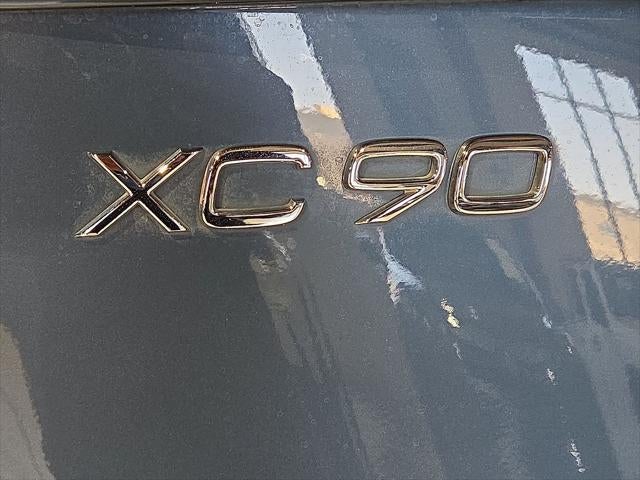 2025 Volvo XC90 B5 Plus